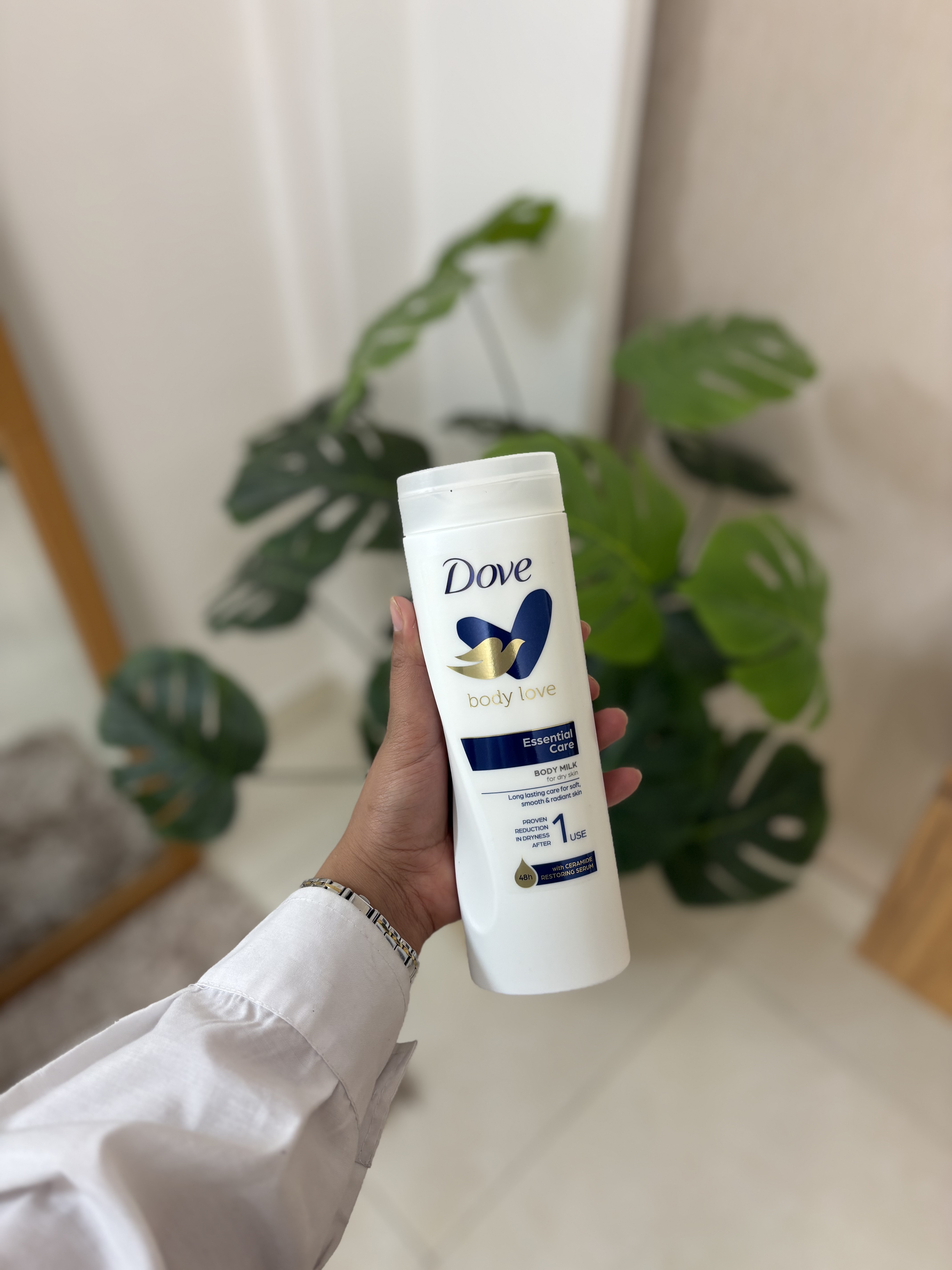 لوسیون بدن ۴۰۰ میل داو Essential care